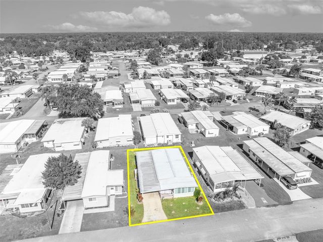 223 PARADISE S, Leesburg, FL 34788