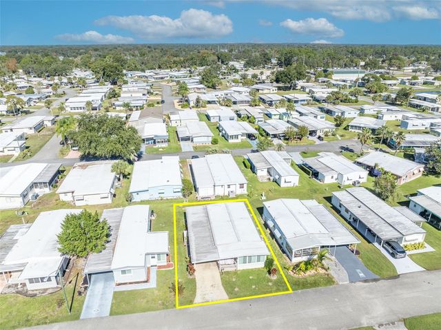 223 PARADISE S, Leesburg, FL 34788