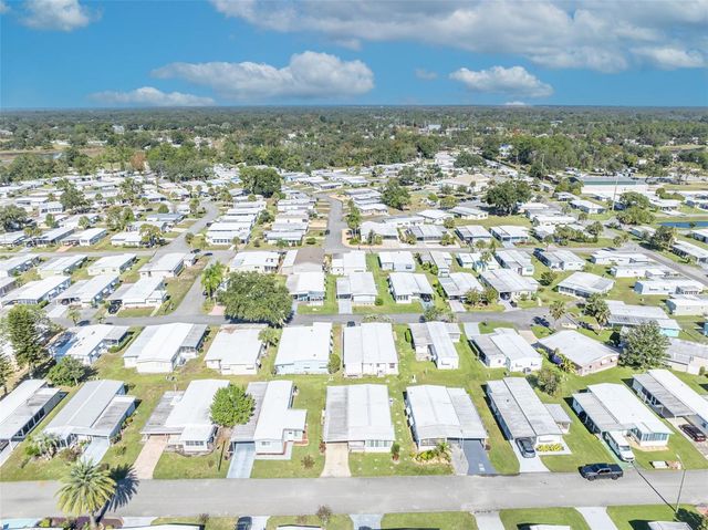 223 PARADISE S, Leesburg, FL 34788