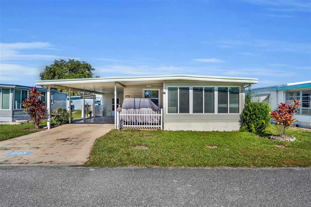 223 PARADISE S, Leesburg, FL 34788