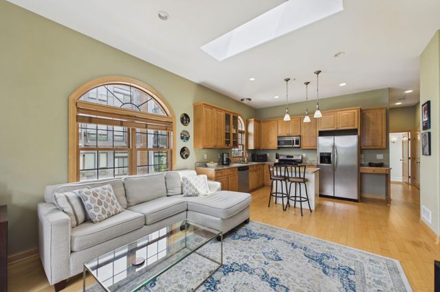 3125 Inglewood Avenue S 201, Saint Louis Park, MN 55416