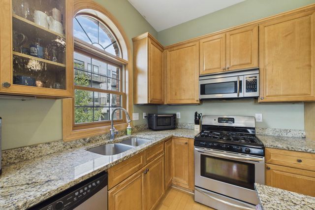 3125 Inglewood Avenue S 201, Saint Louis Park, MN 55416