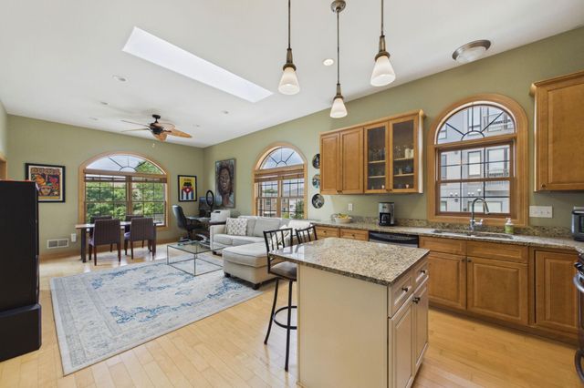 3125 Inglewood Avenue S 201, Saint Louis Park, MN 55416