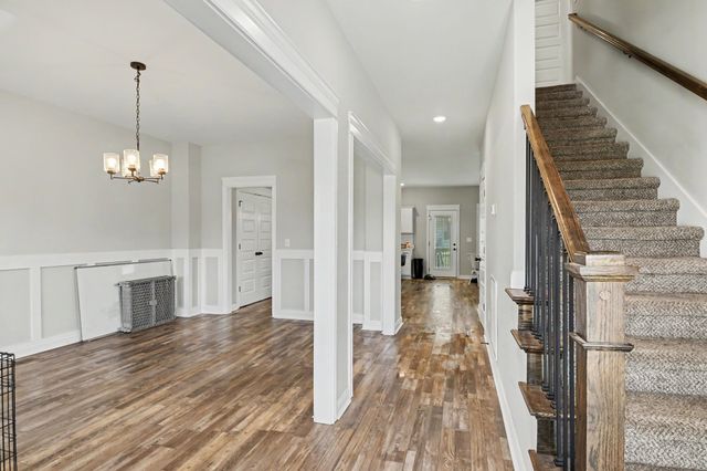 272 Bluebell Dr, Clarksville, TN 37043