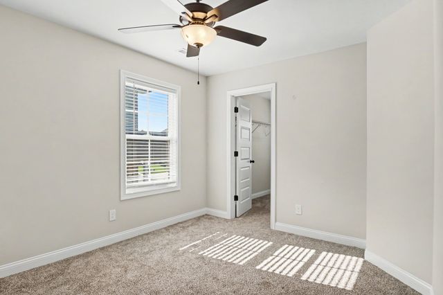 272 Bluebell Dr, Clarksville, TN 37043