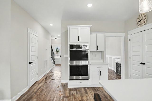 272 Bluebell Dr, Clarksville, TN 37043