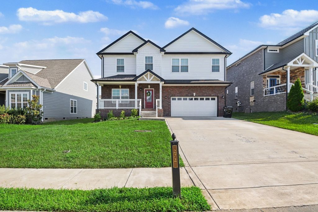 272 Bluebell Dr, Clarksville, TN 37043