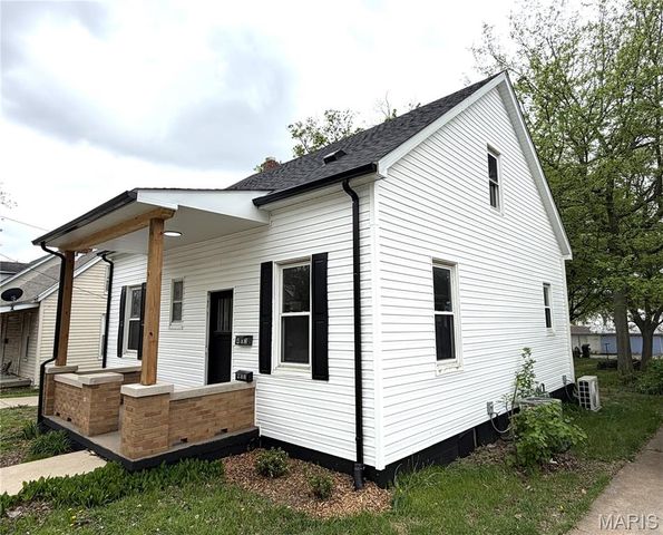 403 S Market Street, Waterloo, IL 62298