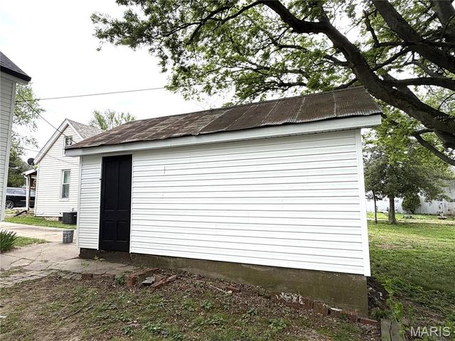 403 S Market Street, Waterloo, IL 62298