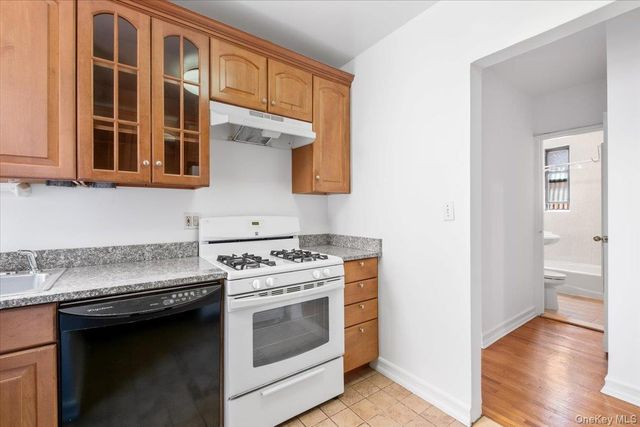 142 Garth Road 5K, Scarsdale, NY 10583
