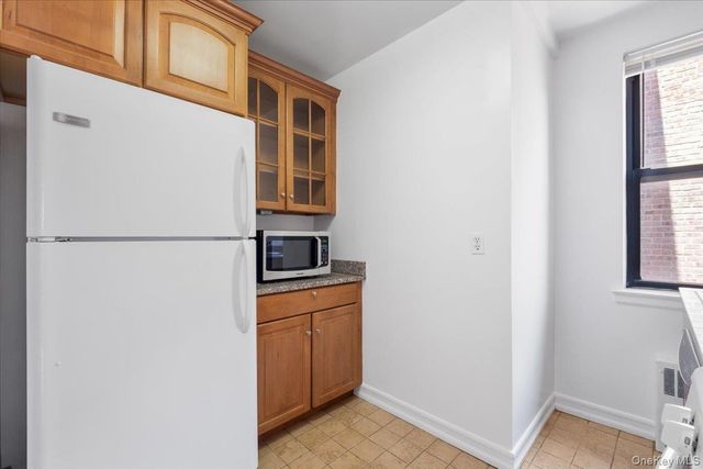 142 Garth Road 5K, Scarsdale, NY 10583