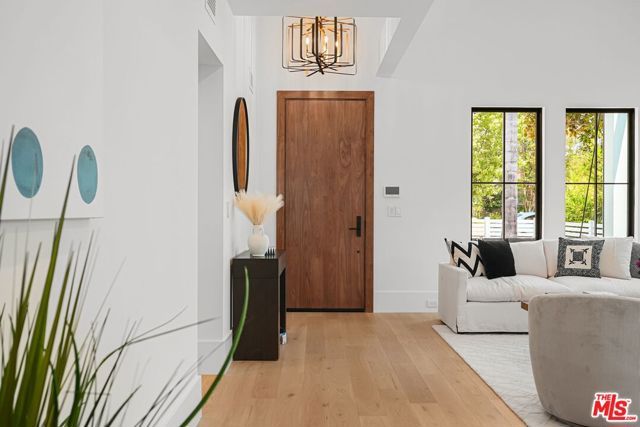 4153 Vantage Avenue, Studio City (los Angeles), CA 91604