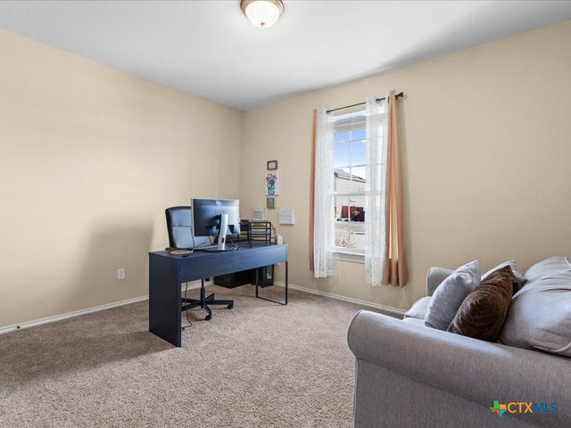 2818 Ridge Berry Road, New Braunfels, TX 78130