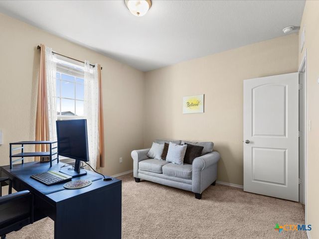 2818 Ridge Berry Road, New Braunfels, TX 78130