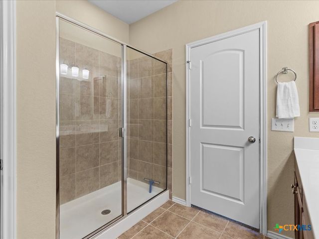 2818 Ridge Berry Road, New Braunfels, TX 78130