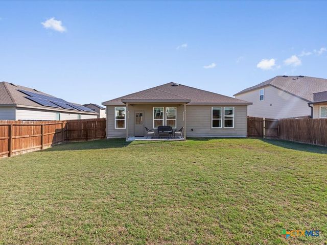 2818 Ridge Berry Road, New Braunfels, TX 78130