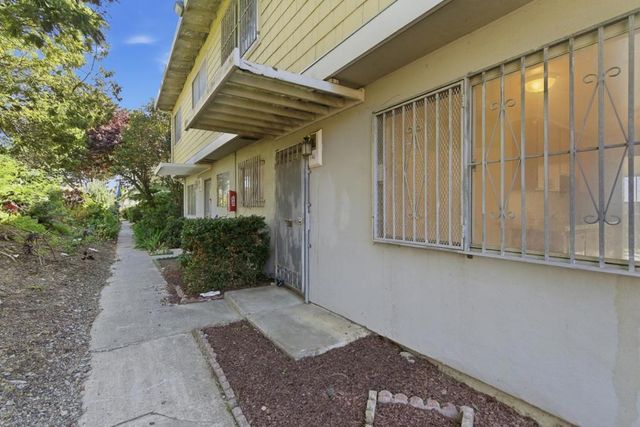 141 Marlin Court, San Francisco, CA 94124