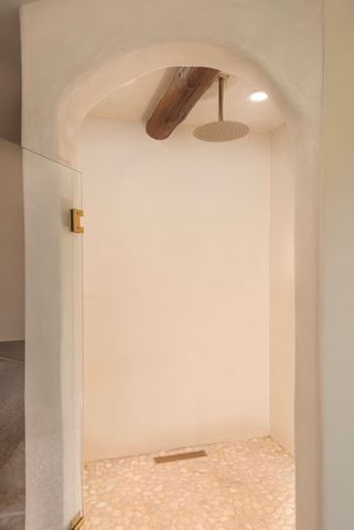 547 Hillside Ave., Santa Fe, NM 87501