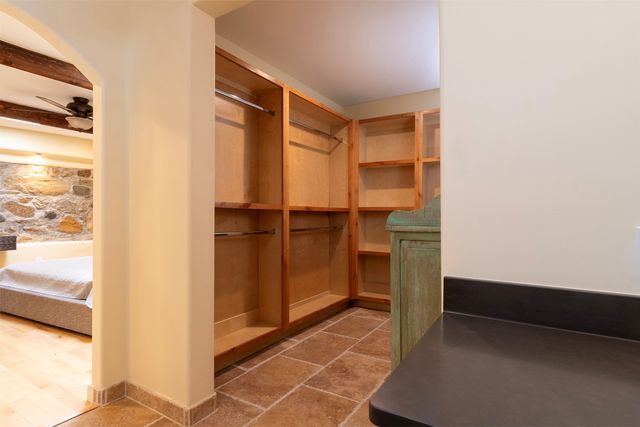 547 Hillside Ave., Santa Fe, NM 87501