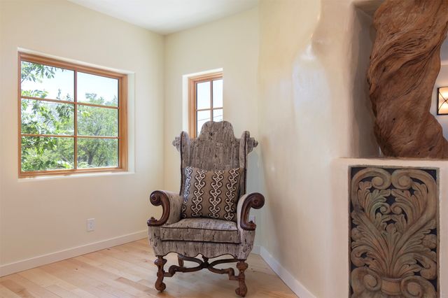 547 Hillside Ave., Santa Fe, NM 87501