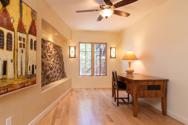 547 Hillside Ave., Santa Fe, NM 87501