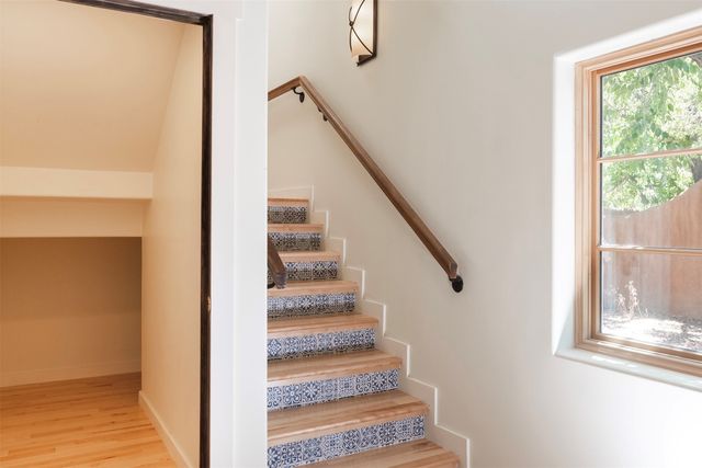547 Hillside Ave., Santa Fe, NM 87501