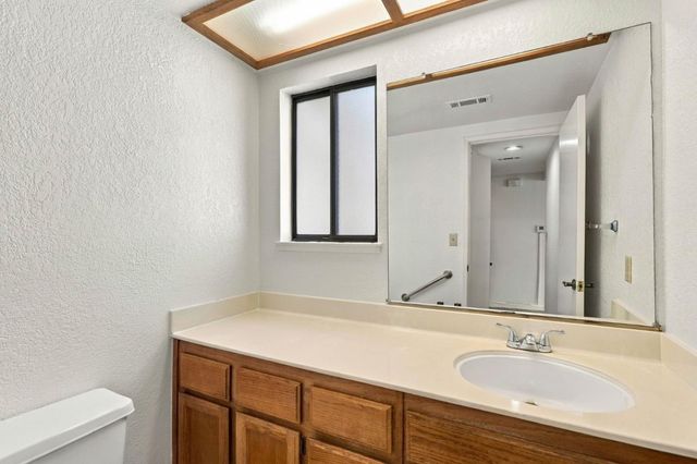 4853 Ridgeview Drive, Antioch, CA 94531