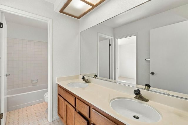 4853 Ridgeview Drive, Antioch, CA 94531