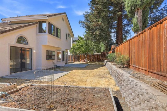 4853 Ridgeview Drive, Antioch, CA 94531
