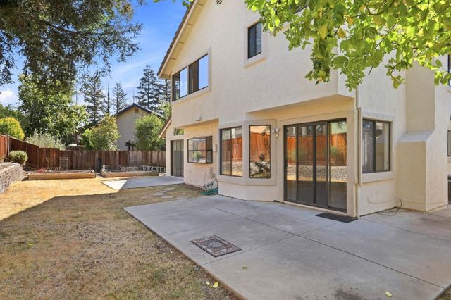 4853 Ridgeview Drive, Antioch, CA 94531