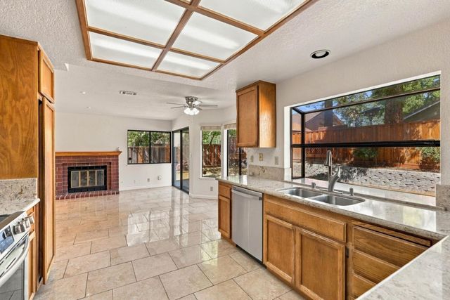 4853 Ridgeview Drive, Antioch, CA 94531
