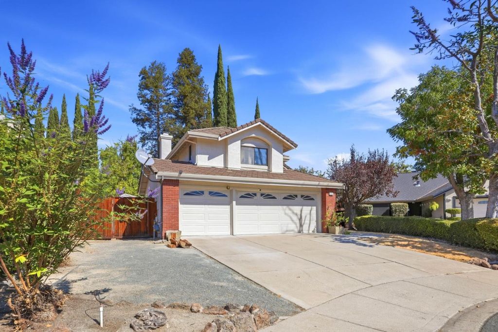 4853 Ridgeview Drive, Antioch, CA 94531