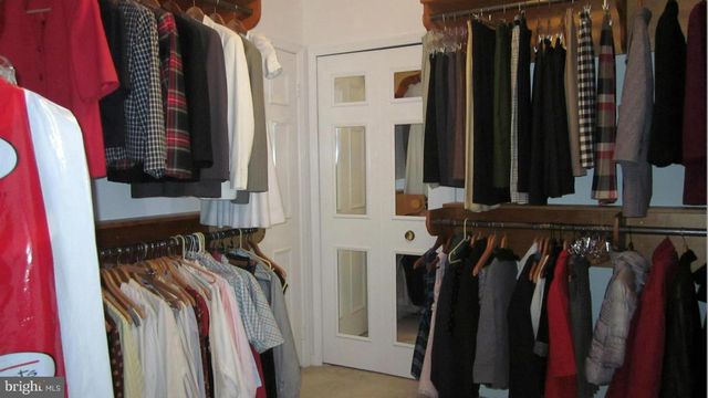 2211 GOLDENTREE WAY, Vienna, VA 22182