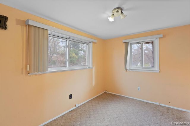 19682 Jeanette Street, Southfield, MI 48075