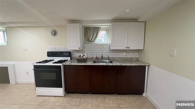 1145 Harvard Place, Fort Lee, NJ 07024