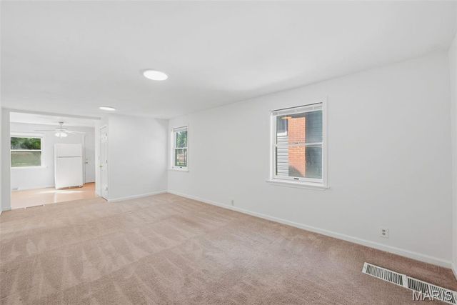 4672 Dewey Avenue, St Louis, MO 63116
