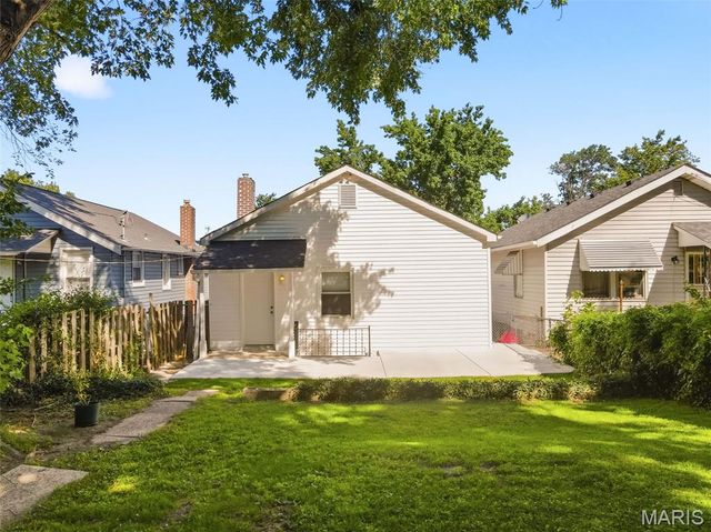 4672 Dewey Avenue, St Louis, MO 63116