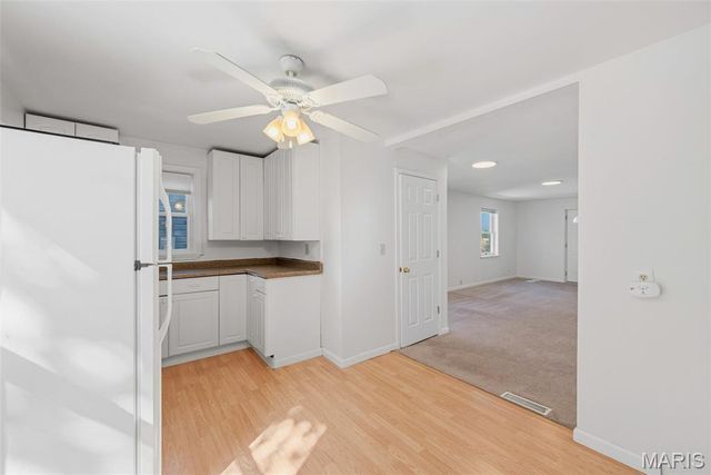 4672 Dewey Avenue, St Louis, MO 63116