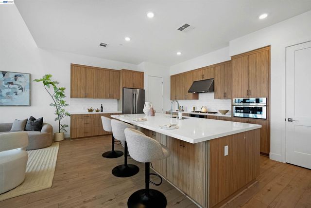 2250 Kilowatt Way 402, Fremont, CA 94539