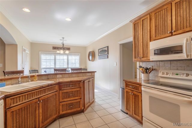 145 E Poplar Street, Prattville, AL 36066