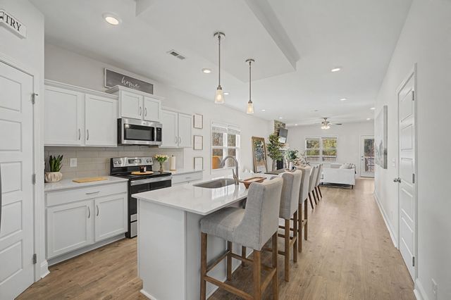 2138 Ireland Way, Clarksville, TN 37042