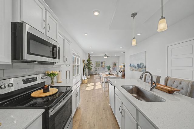 2138 Ireland Way, Clarksville, TN 37042