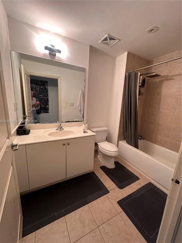111 E Flagler St 410, Miami, FL 33131