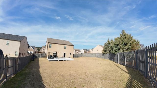 216 Loganview Drive, Loganville, GA 30052