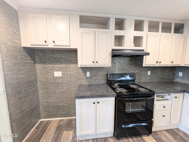 129 Grandview Drive, Clintwood, VA 24228