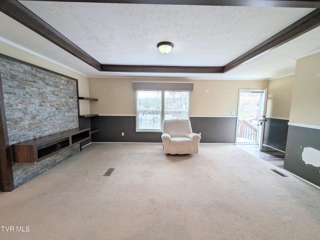 129 Grandview Drive, Clintwood, VA 24228