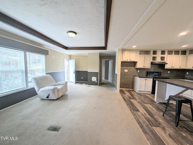 129 Grandview Drive, Clintwood, VA 24228