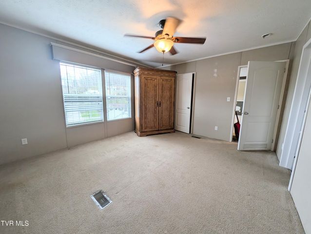 129 Grandview Drive, Clintwood, VA 24228