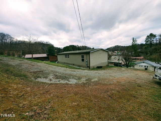 129 Grandview Drive, Clintwood, VA 24228