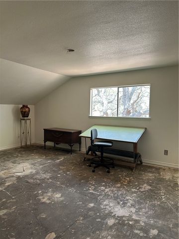 2153 6th St, Ingleside, TX 78362